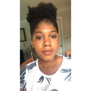 Meet your Posher, Imani